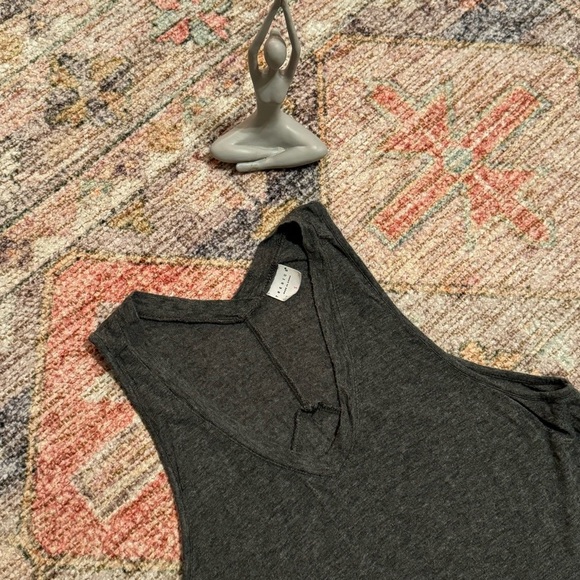 Women’s Tresics V-neck Tank Top - Picture 3 of 6